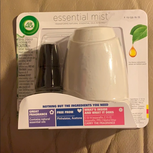 Airwick Essential Oil Diffuser - Picture 2 of 2